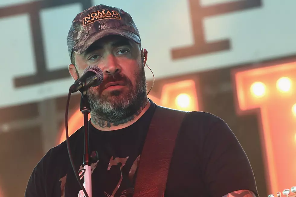 Aaron Lewis Has Had a Very, Very Painful Week