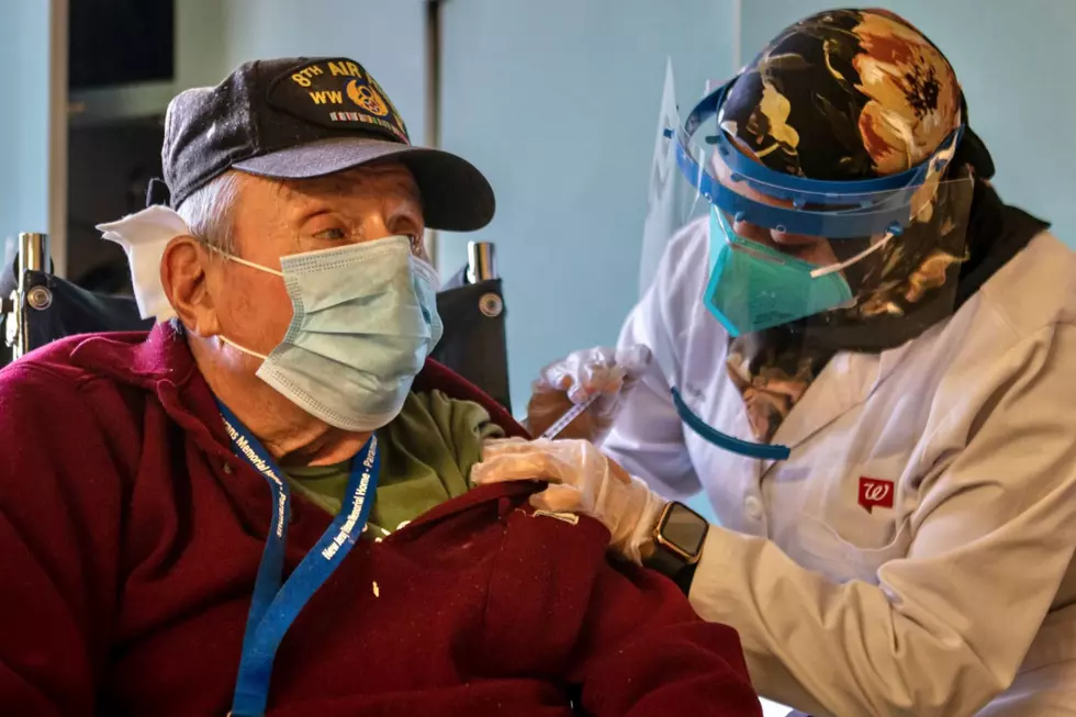 COVID-19 vaccinations begin at the NJ Veterans Home at Paramus, under the Federal Pharmacy Program. (U.S. Army National Guard photo by Spc. Michael Schwenk, via NJ Depart. of Military and Veterans Affairs)