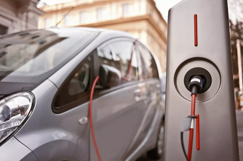 Lawmakers look to let towns borrow to buy electric vehicles