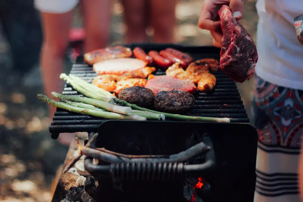 The New Jersey Winner Of The Hamburger Vs. Hot Dog Battle Has Been Named