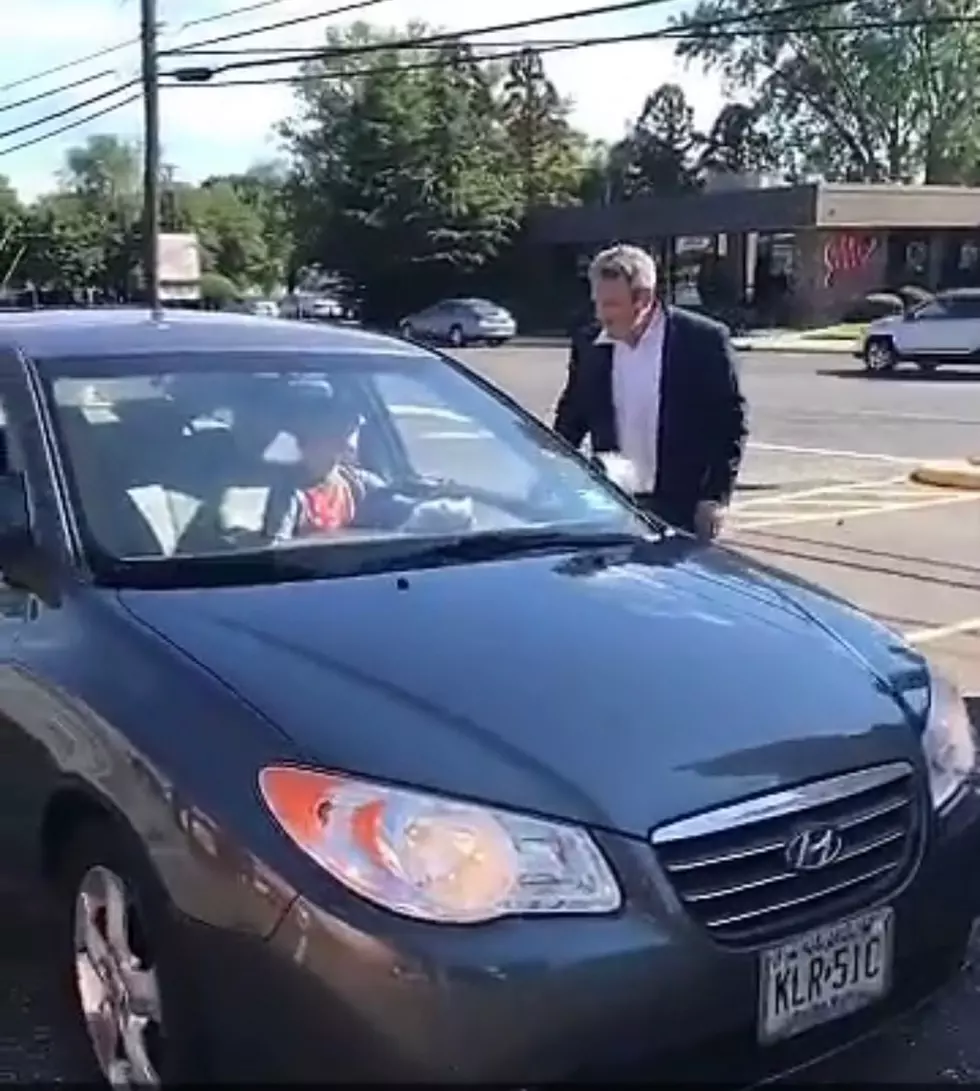 Drive-Thru Readings with Artie Hoffman! [VIDEO]