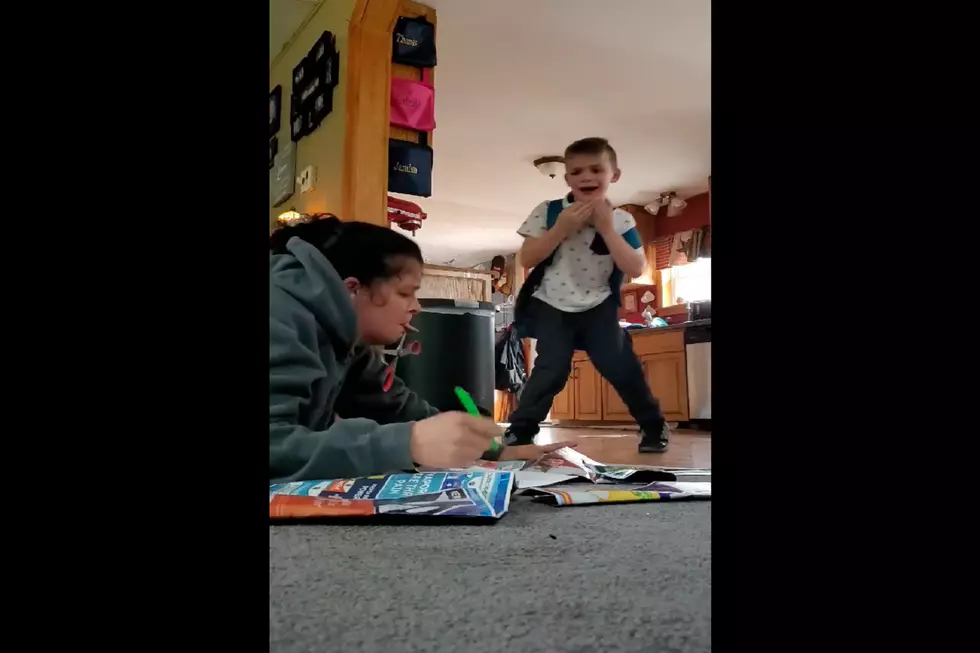 Mom Terrifies Her Kids With Hilarious Tongue Prank