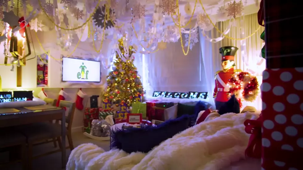 New York City Wyndham Hotel Offers ‘Elf’ Inspired Room