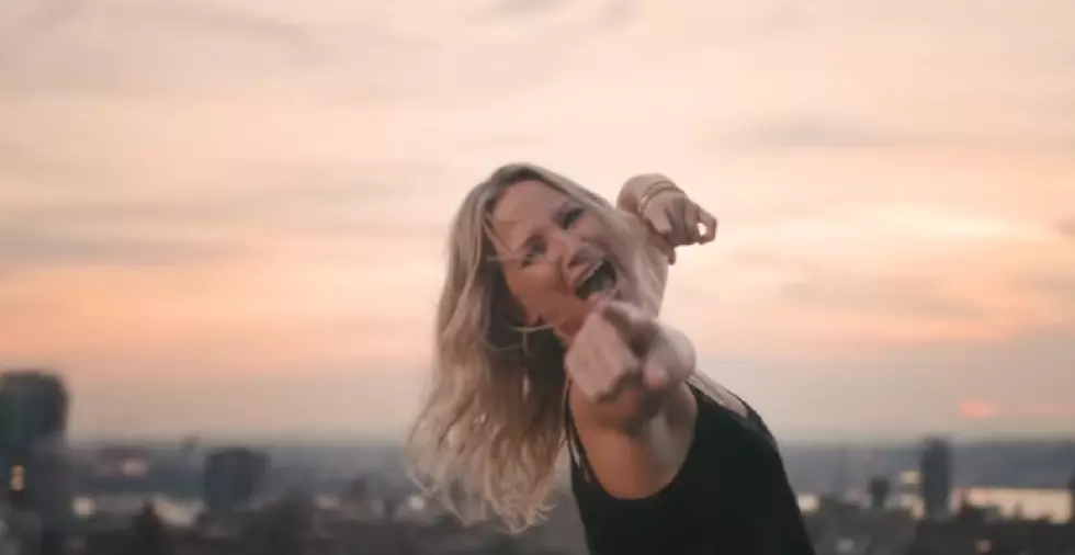 NJ’s Bon Jovi and Jennifer Nettles Try Making Another Hit Song