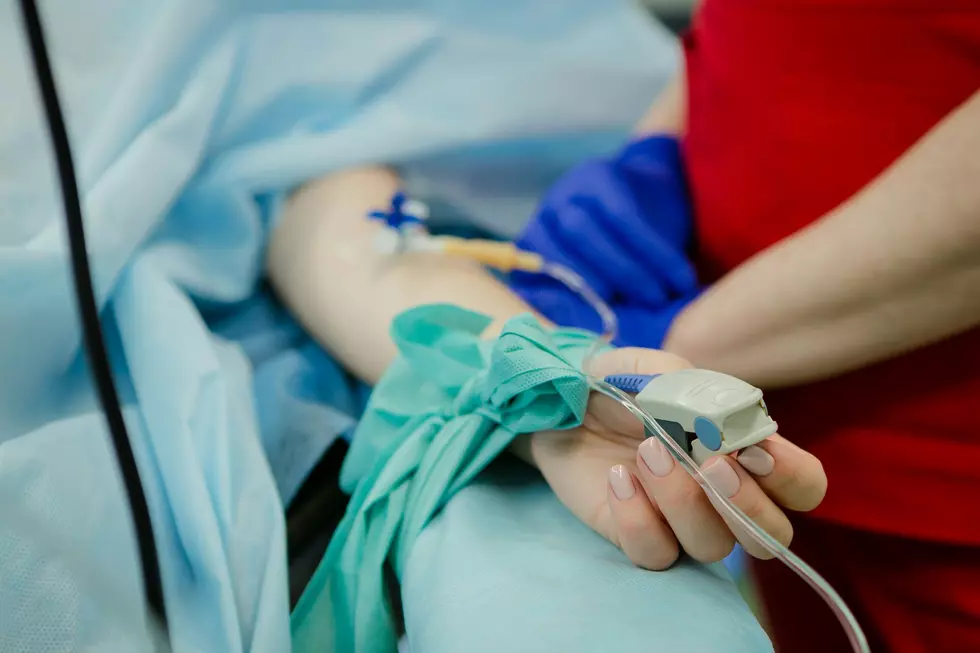 Galloway Family Pleads For Kidney Donor To Save 23-Year-Old Emma
