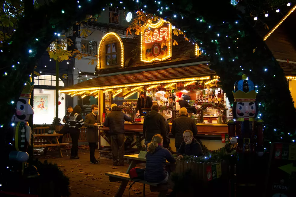 Join Santa’s Elves and Hit Up 16 Bars in North Wildwood This Weekend