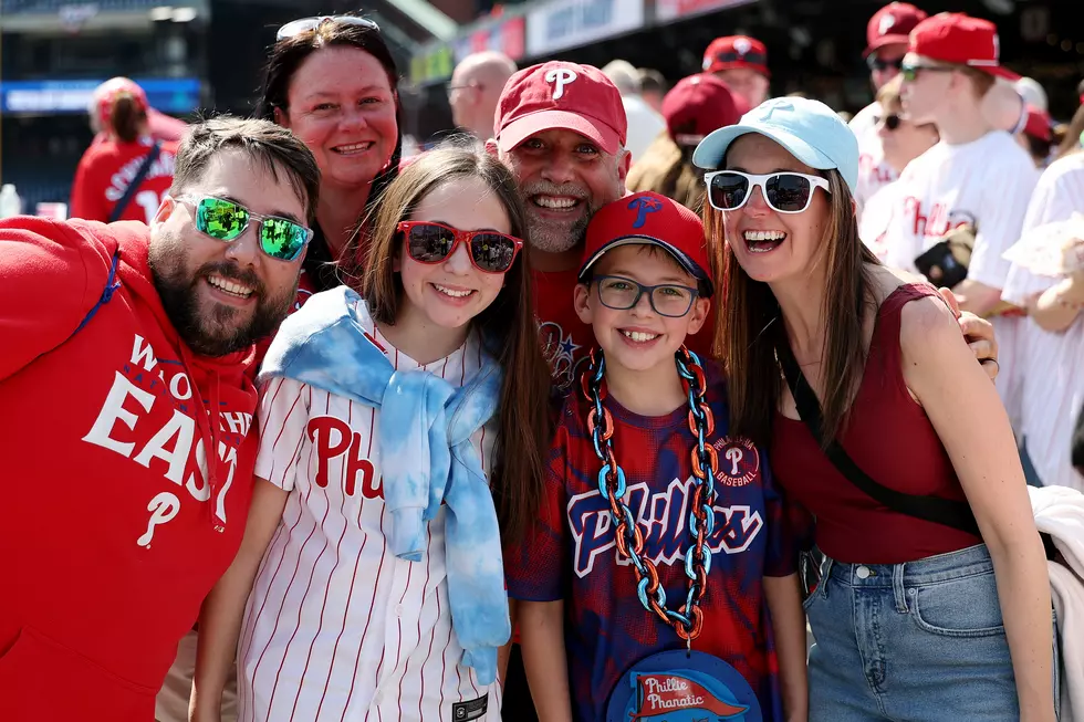 Who Talks More About Their Team – Phillies Fans or Yankees Fans?